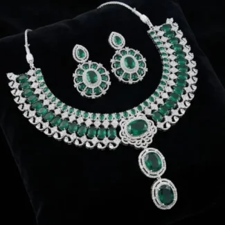 Mona Lisa Stone Necklace Set